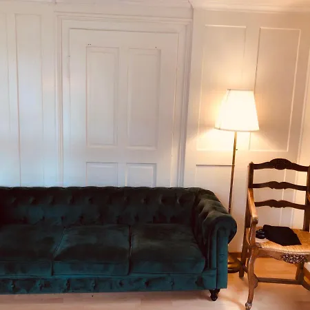 Simple Flat 64m2 Center Private Parking Small Bathroom Apartmán Burgdorf