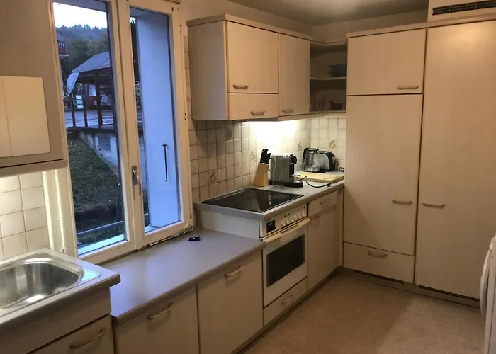 Simple Flat 64m2 Center Private Parking Small Bathroom Apartamento