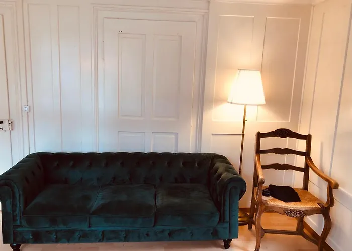 Simple Flat 64m2 Center Private Parking Small Bathroom Apartamento Burgdorf